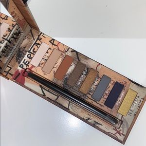 NWT Urban Decay Jean Michael Basquiat Eyeshadow